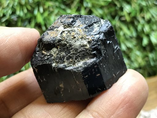 Black Tourmaline Rough (ref:bt0300) - Image 2