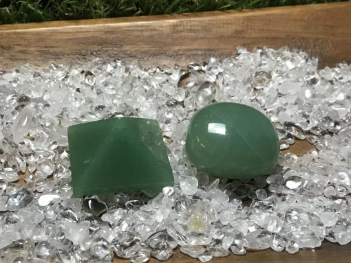 Green Aventurine Pyramid & Tumbled Stone Set - Image 4