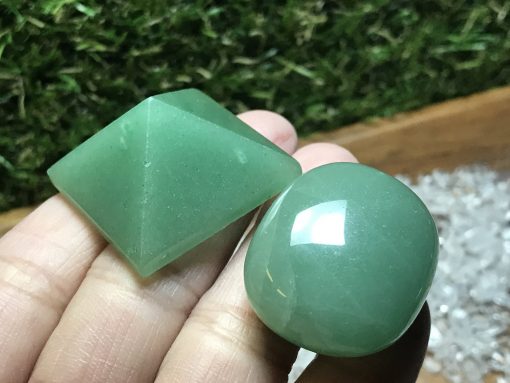 Green Aventurine Pyramid & Tumbled Stone Set - Image 2